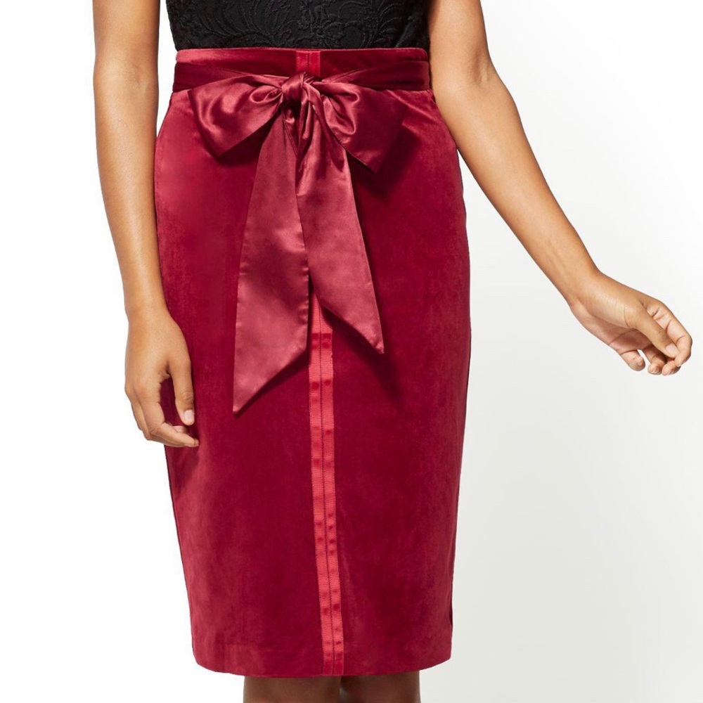 7th Avenue- velvet Pincil skirt